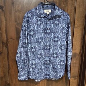 100% cotton Men's Blue Paisley button down dress Shirt Size M Joseph Abboud